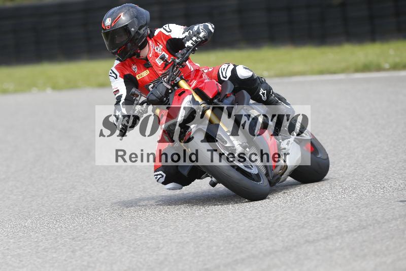 /25 10.06.2025 MaxRacing ADR/Gruppe rot/unklar